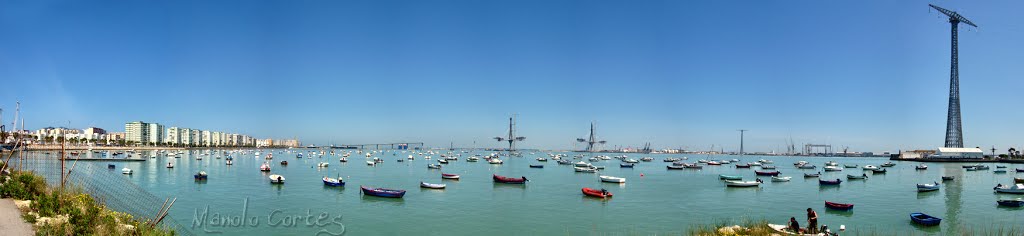 Cádiz - Esperando el puente by Manuel-Jacobo Cortes