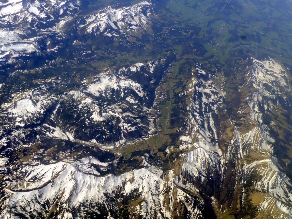 Above the Austrian Alps by muba