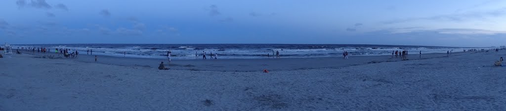 Beach Panorama by ScottGallagher