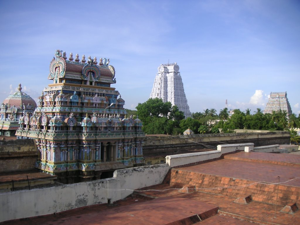 Sriramapuram, Srirangam, Tiruchirappalli, Tamil Nadu 620006, India by vrenken