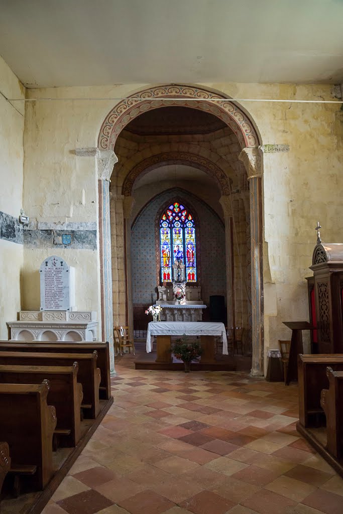 Église Saint Pierre du XIIème Siècles de CONZAC - 17150 by Pierre THIBAULT