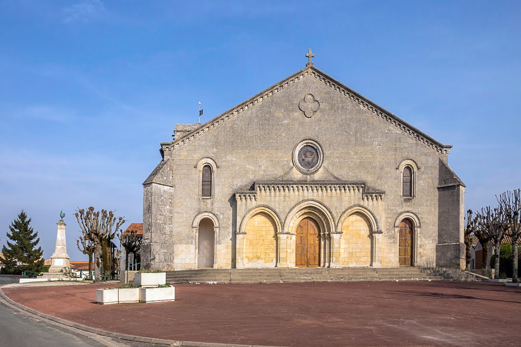 Église Saint Thomas du XIème Siècles de SAINT THOMAS DE CONAC - 17150 by Pierre THIBAULT