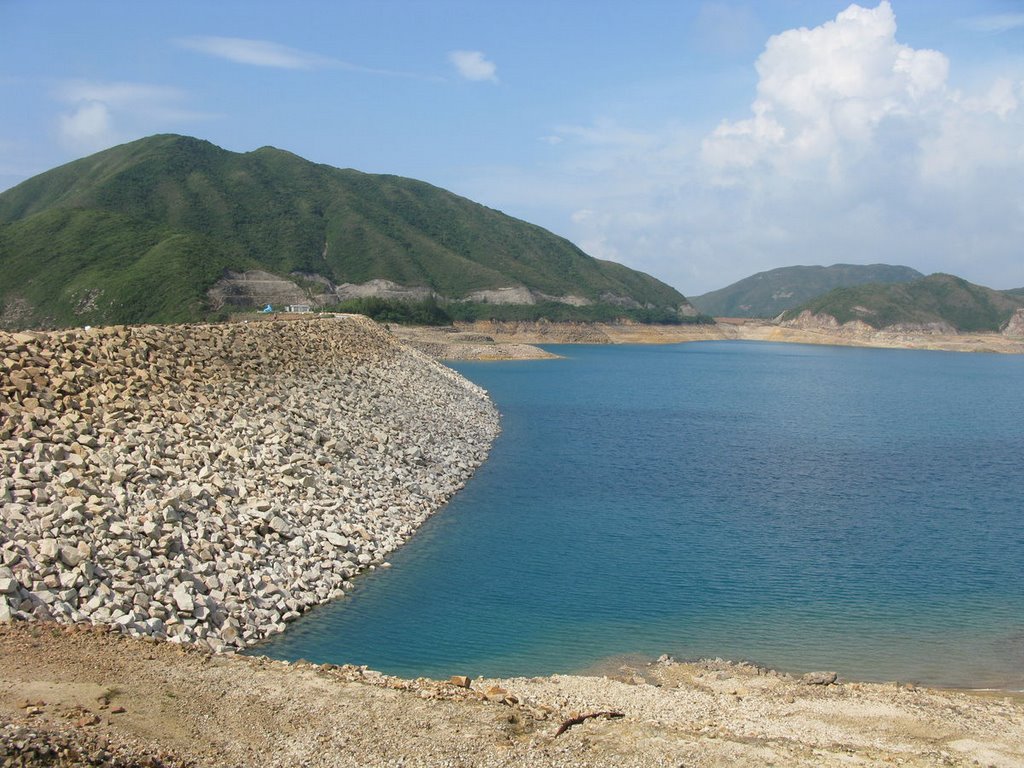 Sai Kung, Hong Kong by Forrest Kwan