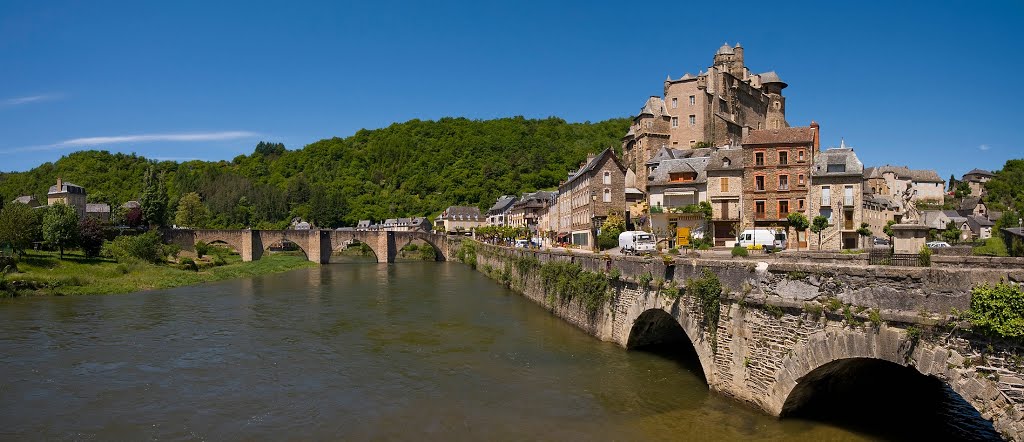 Estaing by Mike_Bear