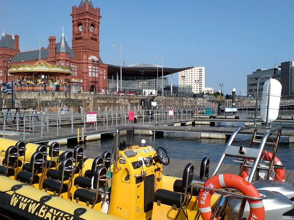 Y Senedd and Pierhead Buildings by Gareth.Stadden