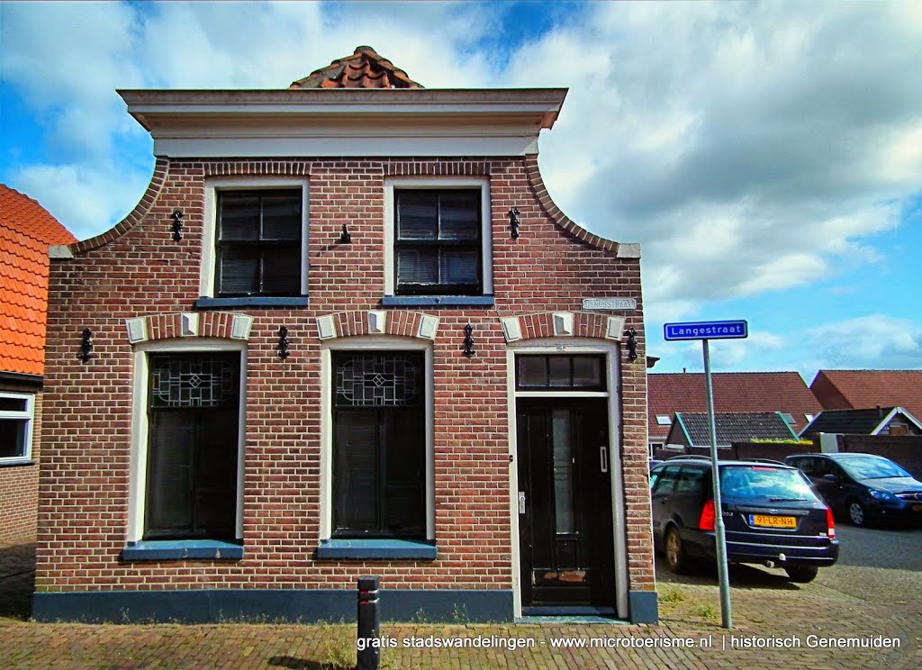 In het historische centrum van Genemuiden- gratis stadswandelingen op www.microtoerisme.nl by InZicht