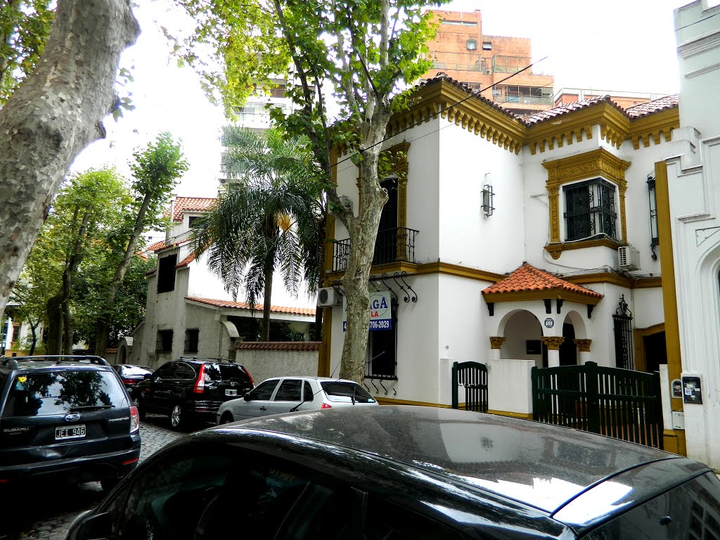 Casonas de la calle Zabalía 2150, Belgrano, Buenos Aires, Argentina by abuira