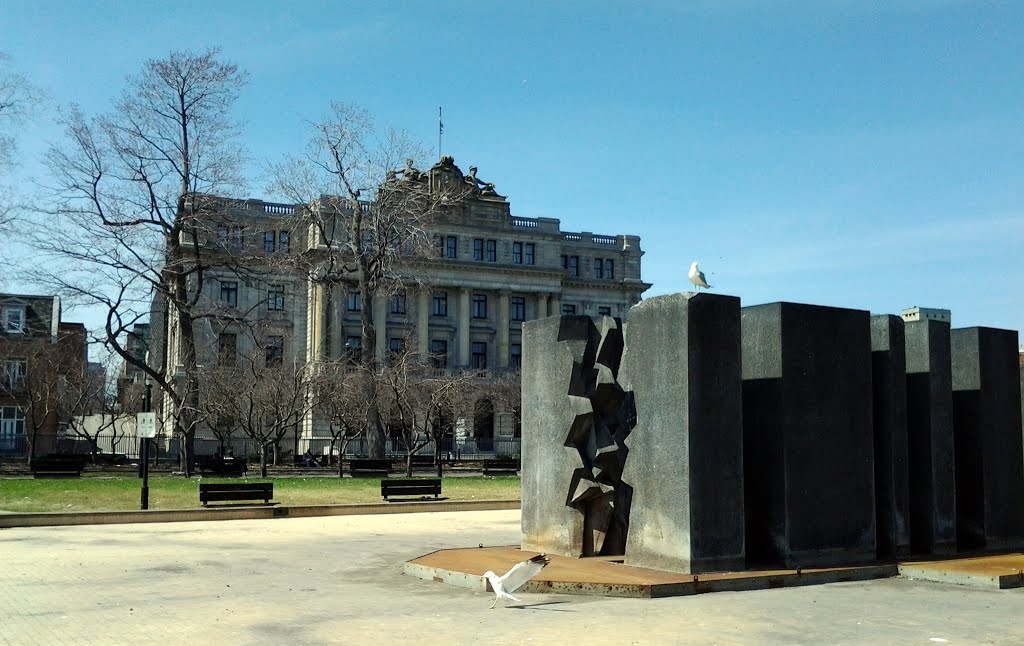 Édifice Gilles-Hocquart - Bibliothèque et Archives nationales by serzola