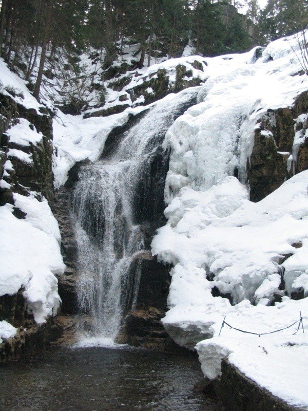 Kamienczyk Waterfall by mruk