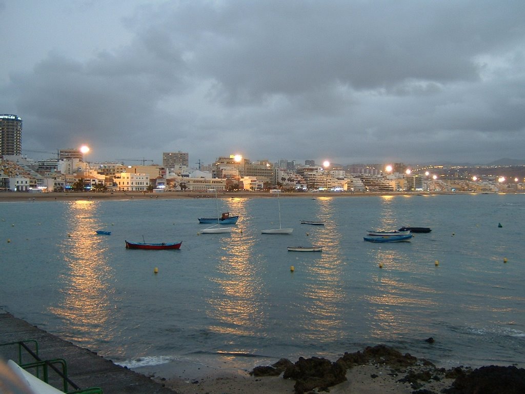 Vista de las Canteras al atardecer by Gloria Bravo