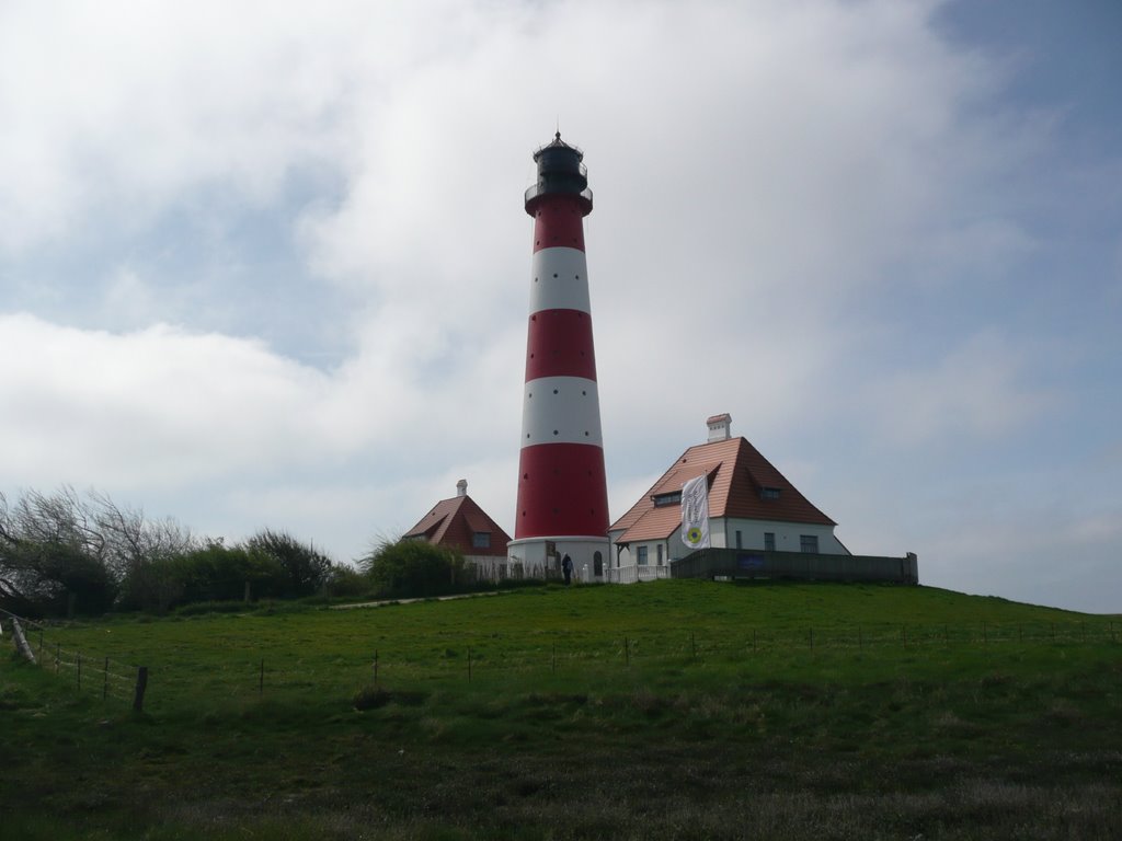 Westerhever Leuchtturm by Gordon R.