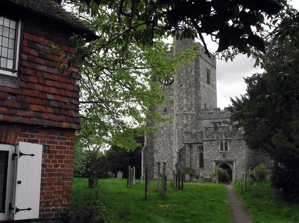 Chilham church by tonywatson