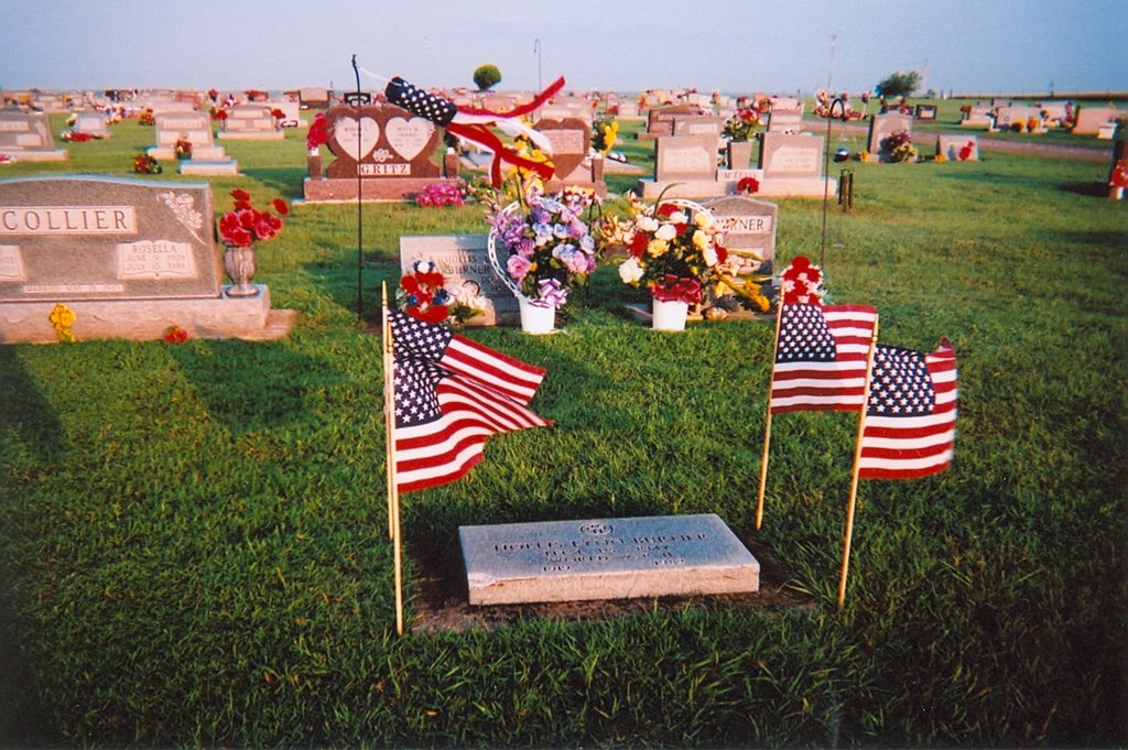 Memorial Day 2008 Hennessey Cemetery, Hennessey OK by BudinOK