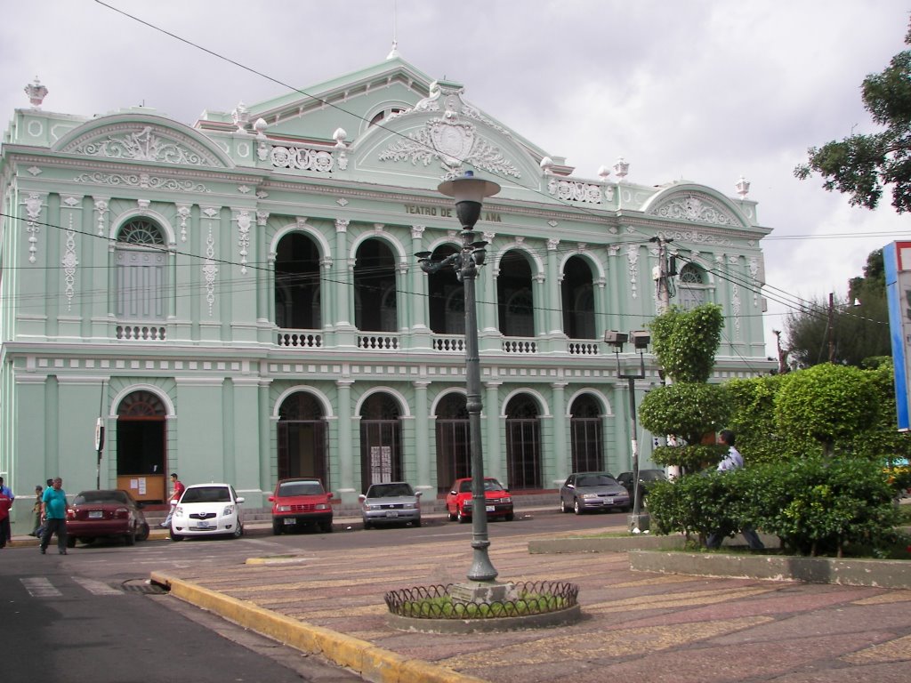 Teatro de Santa Ana by QUIQUE MORAN