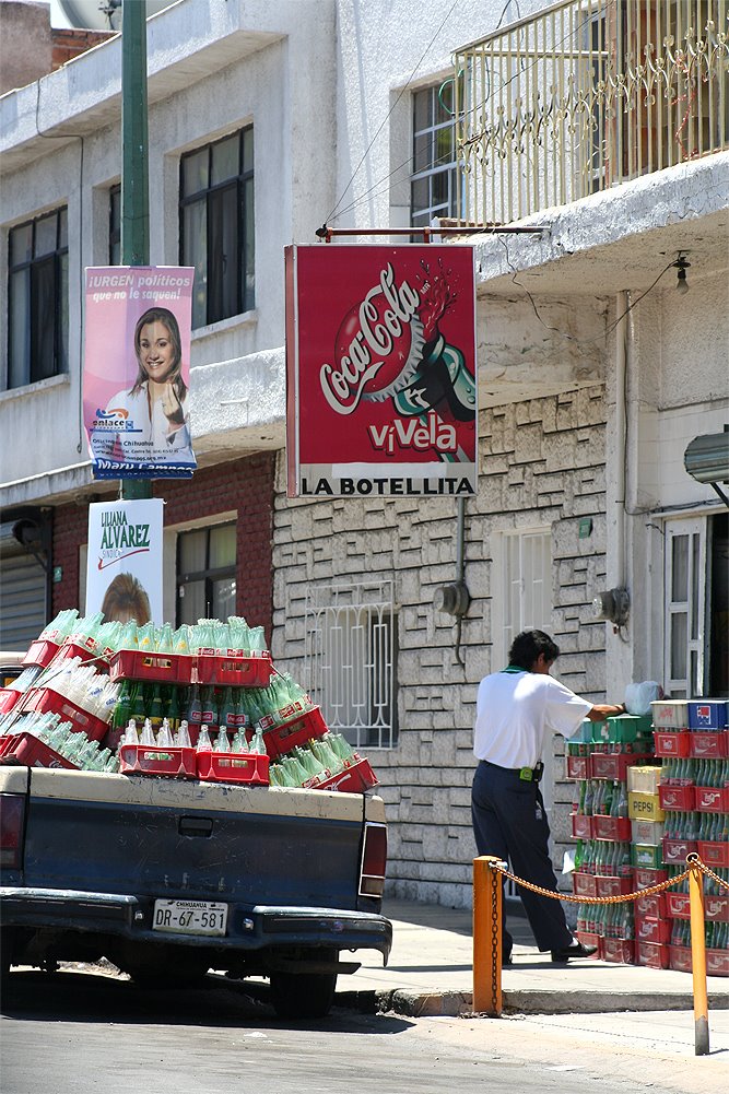 Bolívar, Zona Centro, 31000 Chihuahua, Chih., Mexico by Xing500