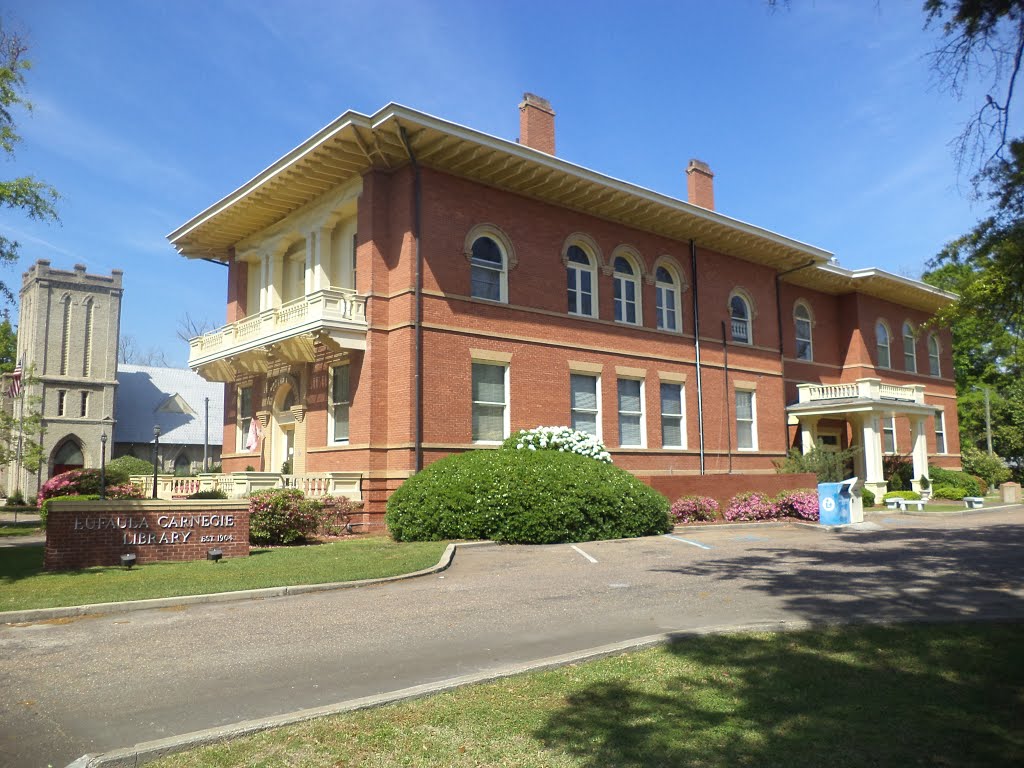 Eufaula Carnegie Library, Alabama by mriveraz