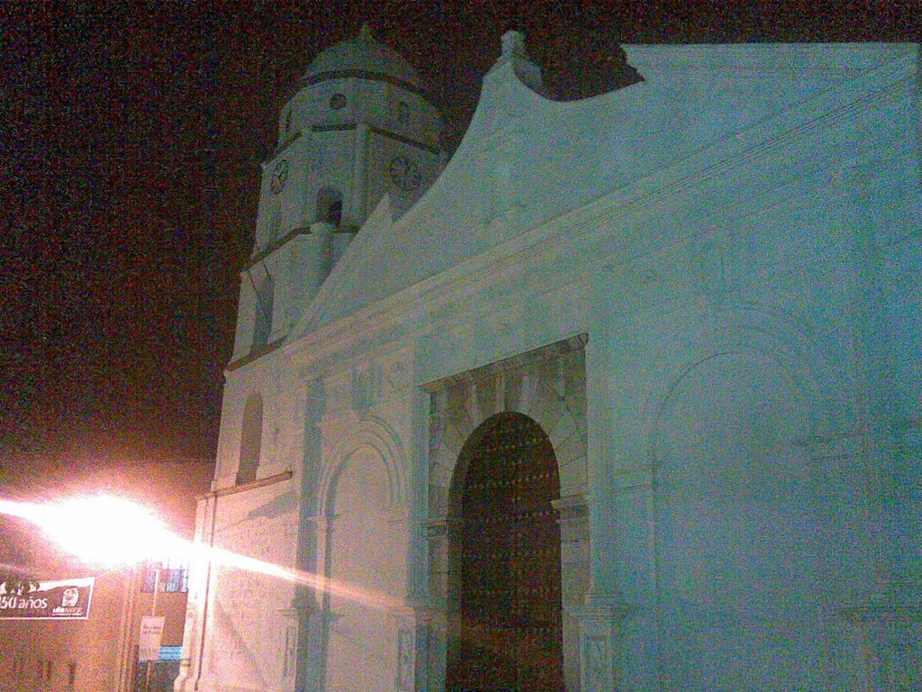 Catedral de Trujillo en la Noche by GerónimoConde