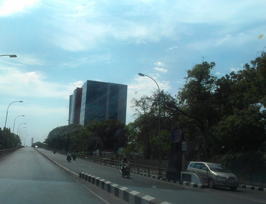 Cathedral Road Flyover, Chennai by rba2010.10