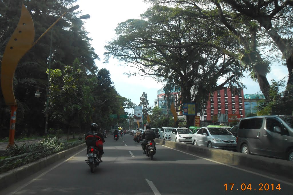 Jl. Pajajaran, Bogor --Wherysusanto by Wignyo Hery Susanto