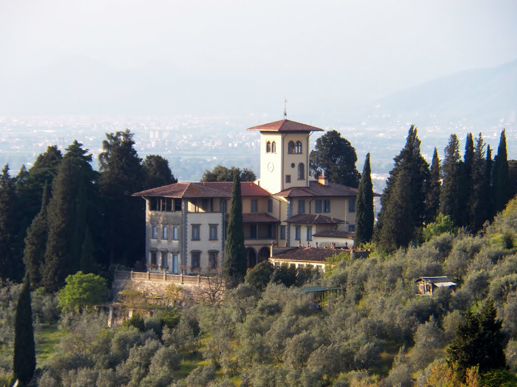 Villa by massimo.grassi