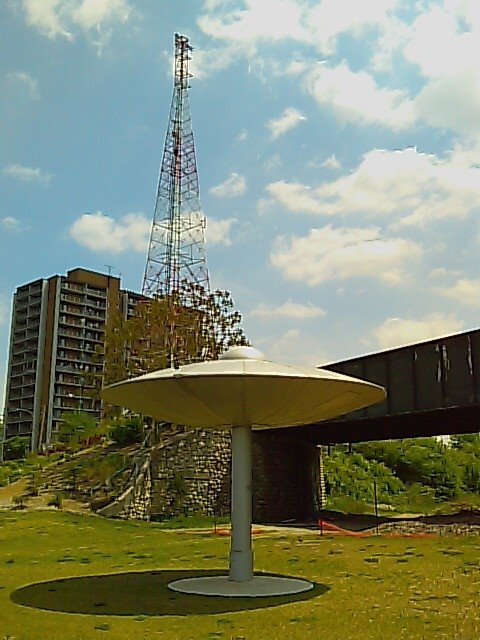 Greetings Earthlings! Radio Contact! - Ben Smit's "Craft 9" - Odette Sculpture Garden by nhodgins