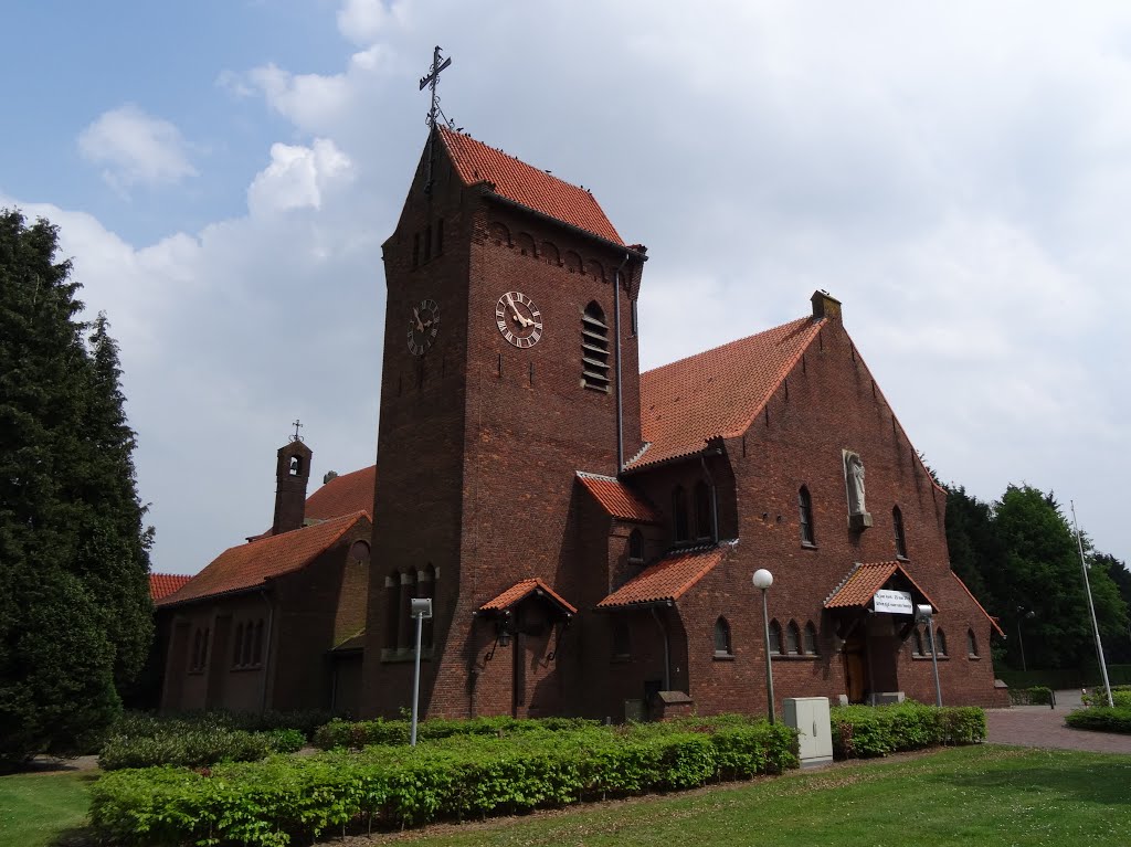 Heilige Moeder Godskerk Effen by Pascal Van Acker