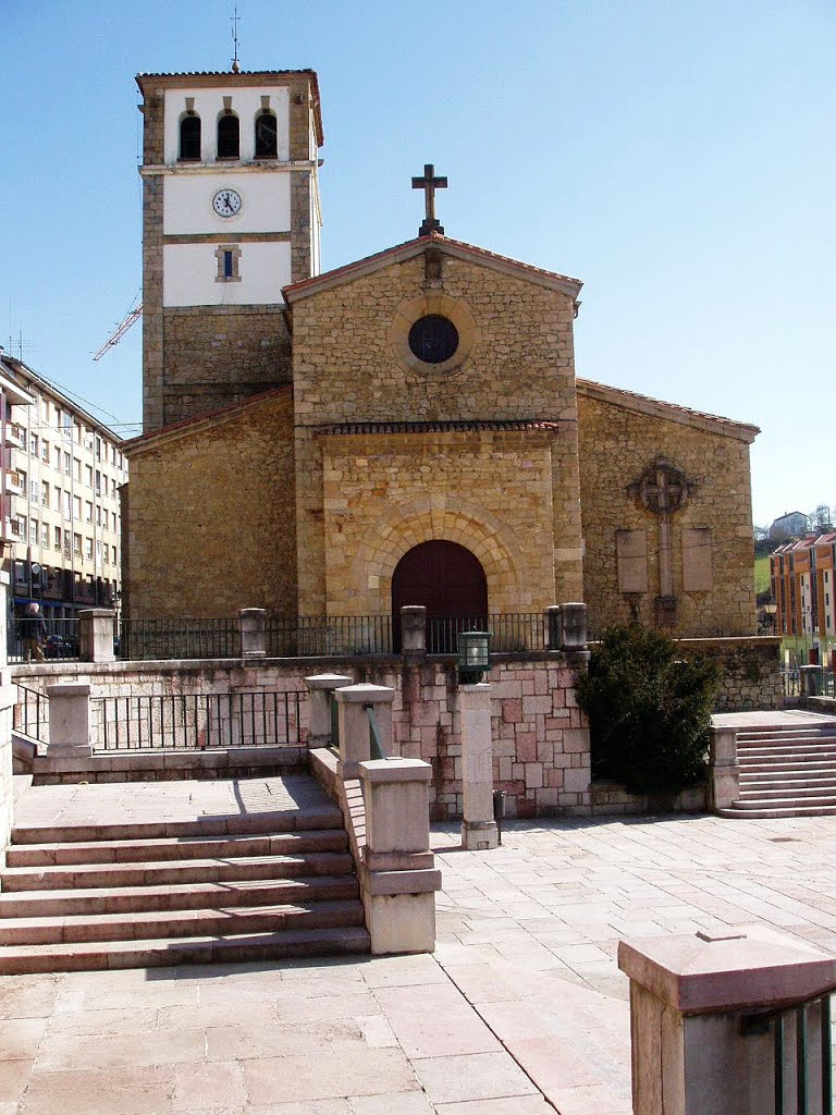 Iglesia Parroquial de San Bartolome, Nava, Asturias, España by Antonio Alba