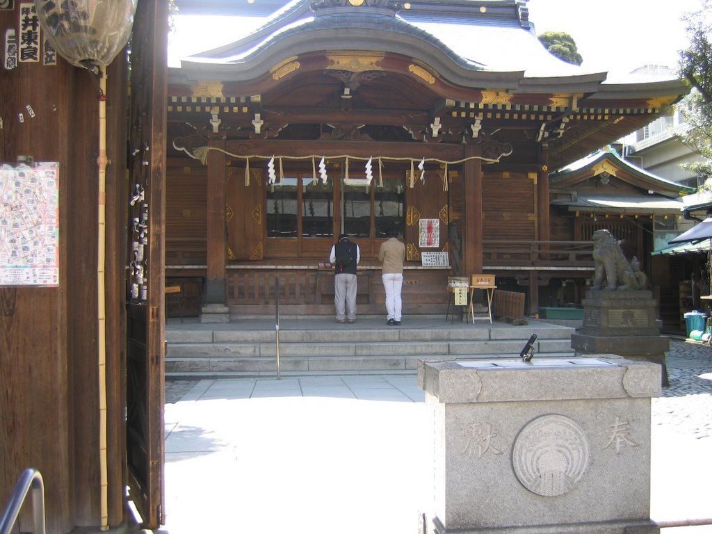 Asakusa tokyo by markpell69