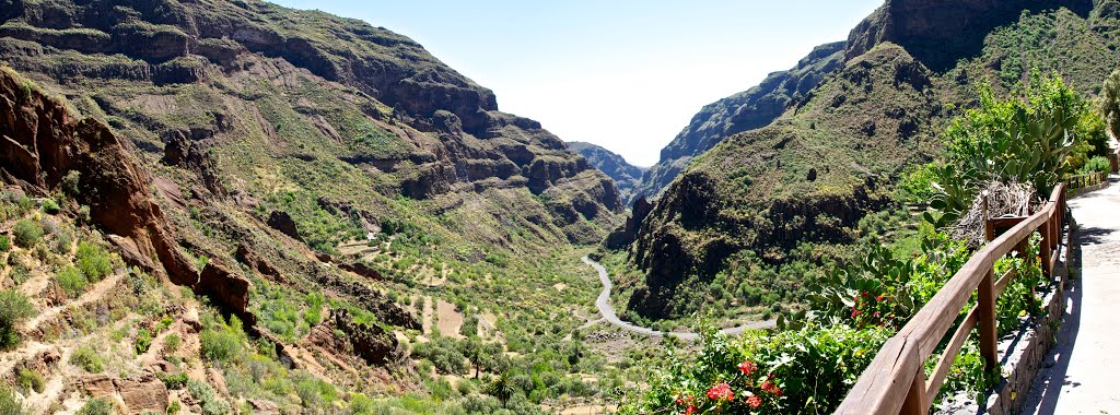 BARRANCO DE GUAYADEQUE by Rafael Peñate Navarro