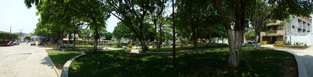 Parque principal, San Alberto, Cesar, Colombia by luchogu