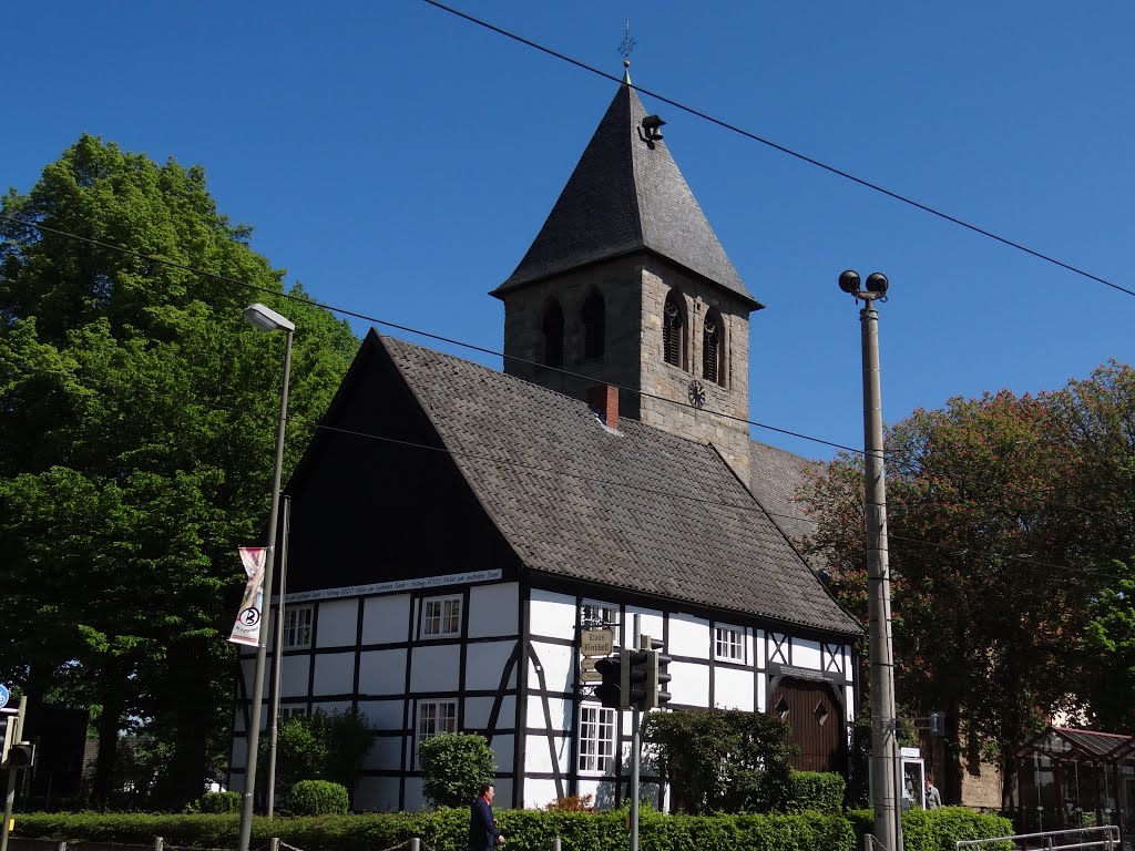 Brackel (Evangelische Kirche) Brackeler Hellweg. Mai 2014 by DortmundWestfalica