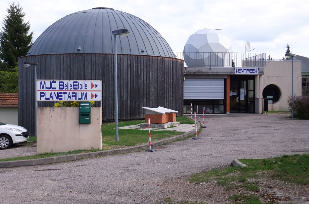 Épinal, Le planétarium de la Belle Etoile by Nidoo