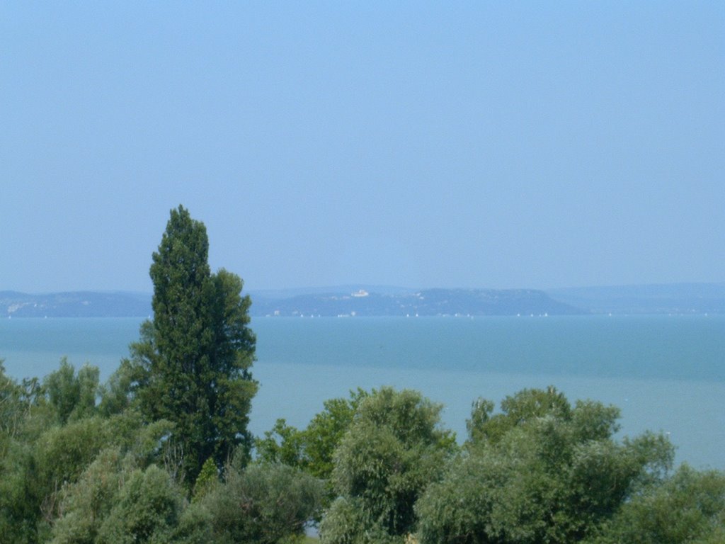 A Tihanyi félsziget Siófokról (Balatonszéplakról) by czirner