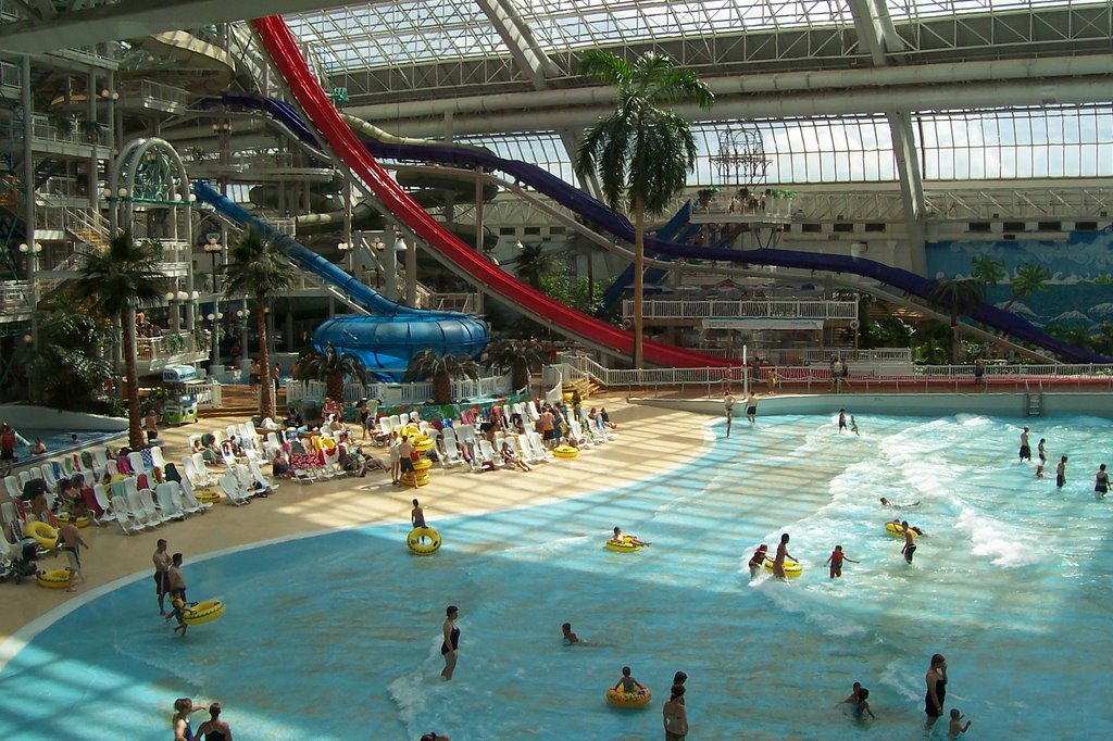 West Edmonton Mall - Water Park by SarahDeVries