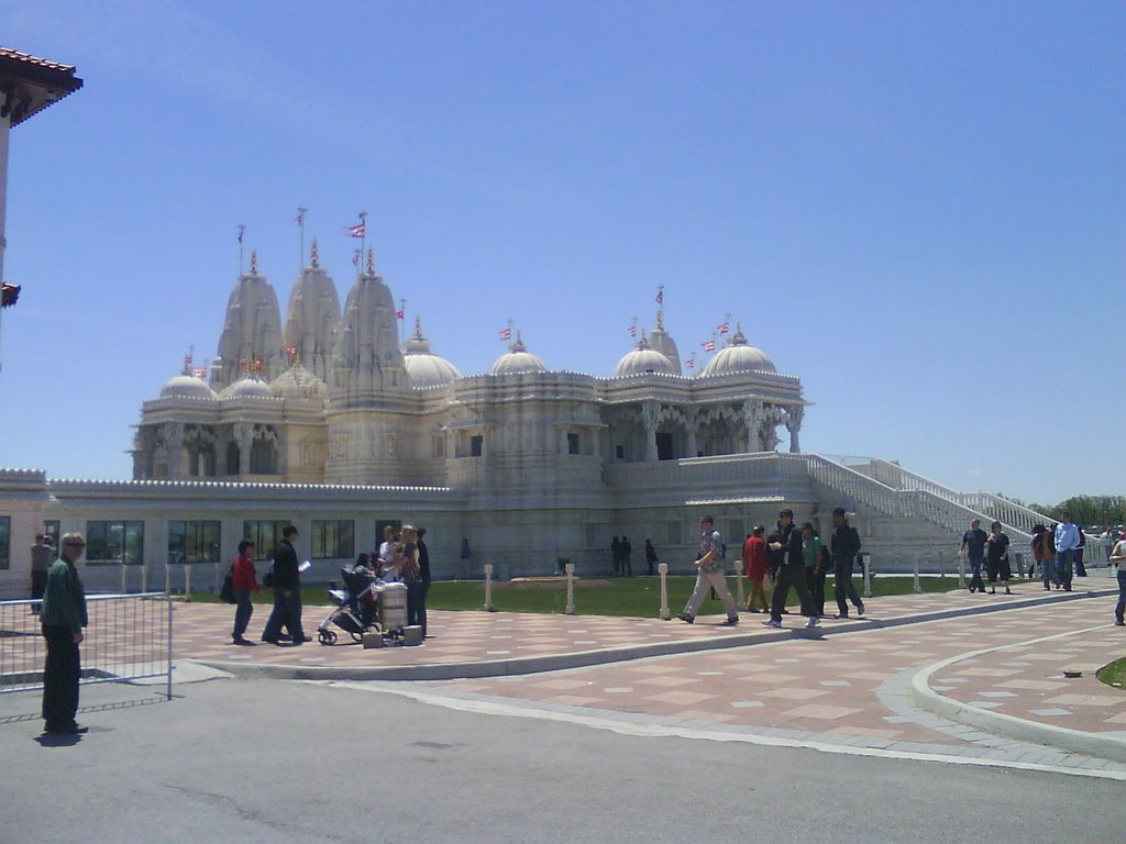 BAPS Shri Swaminarayan Mandir by igeb