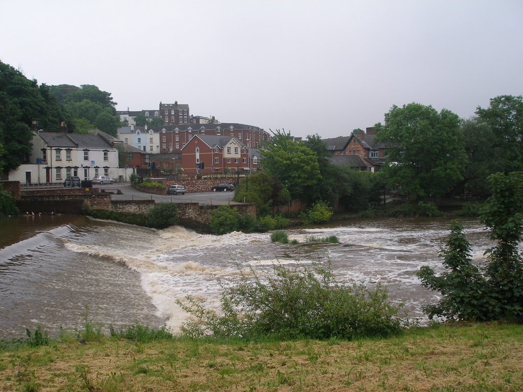 Mill on the exe weir by wendyemlyn