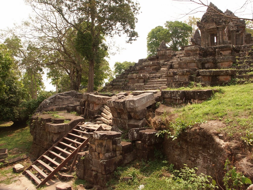 061-Prasat Preah Vihear (17.03.2007) Mehr Fotos auf: www.khmer-search.de by www.khmer-search.de