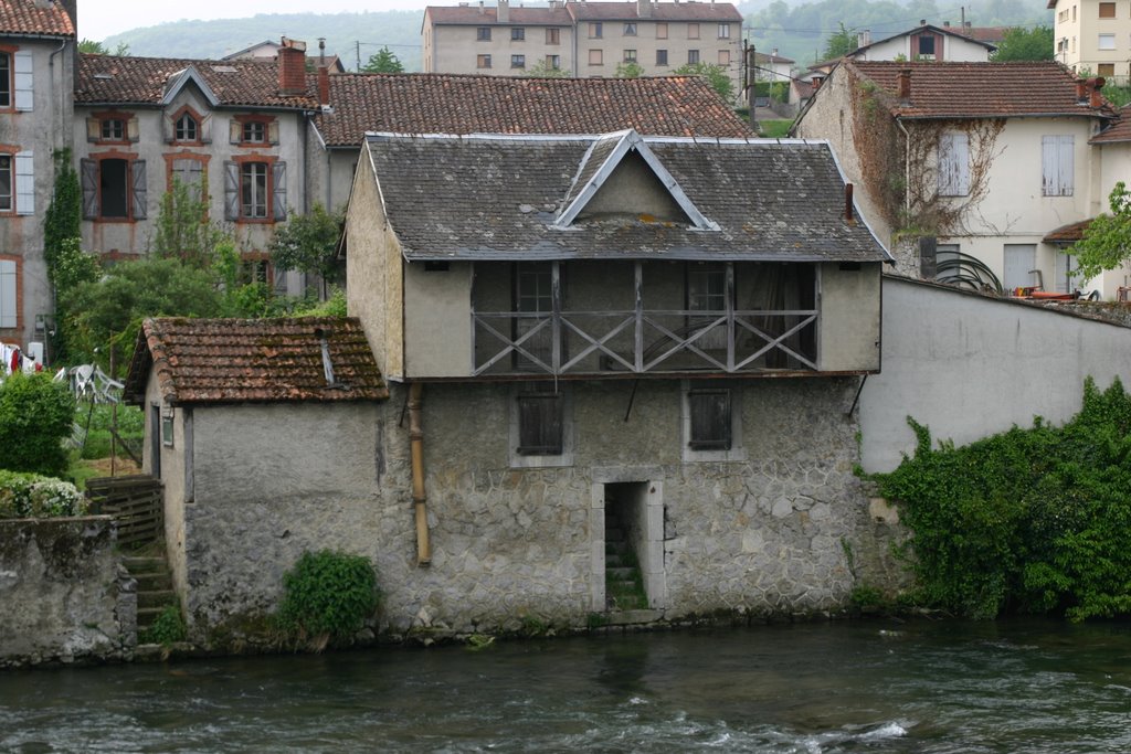 St Girons bord du Lez by Roger31600