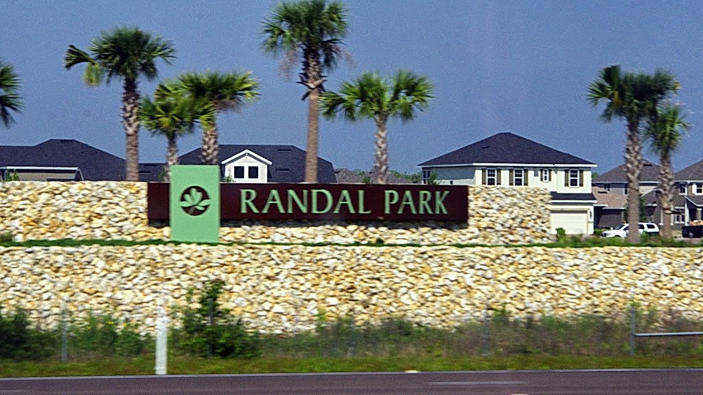 2014 04-24 Florida - 417 (toll) Randall Park by Qwilleran