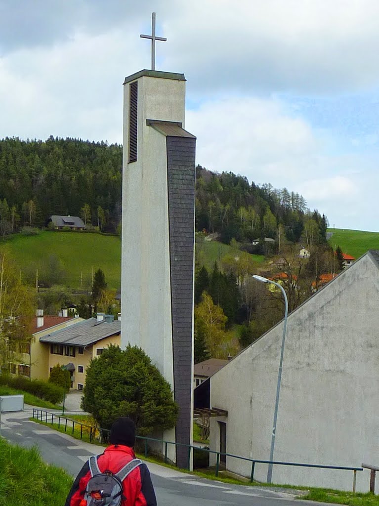 Filialkirche Breitenstein: "Mein" Fahrtenleiter scheint fast ein wenig kopflos geworden zu sein. ;-) by fuzzy_von_steyr