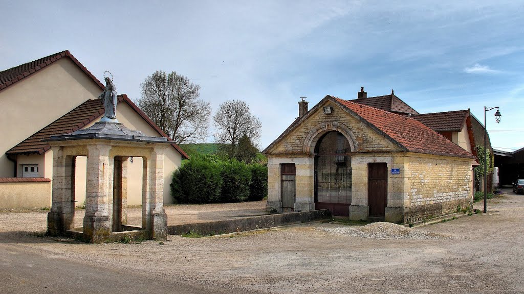 Hugier : le lavoir-abreuvoir by JGS25