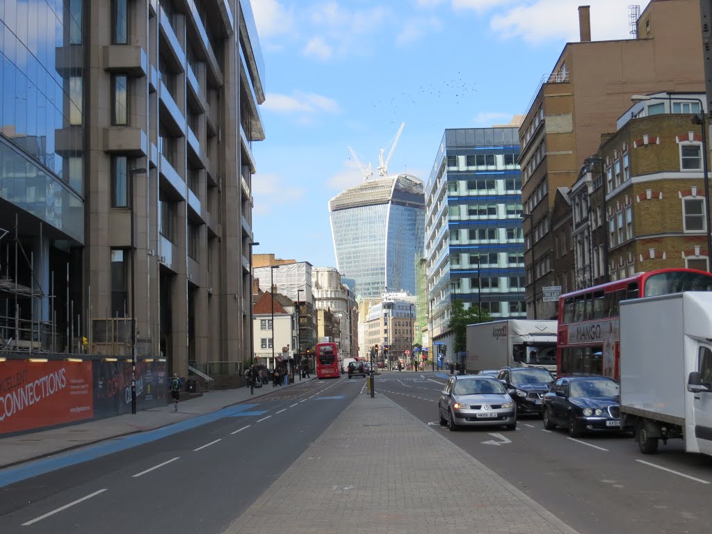 Aldgate High Street by duncanbowers