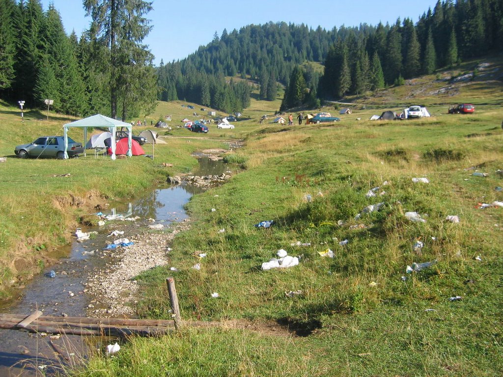 Pietroasa, Romania by Gösta Pfannstiel