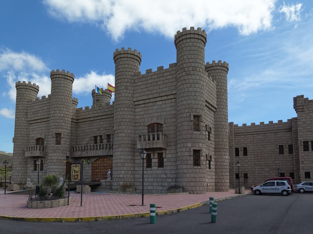 Castillo San Miguel by Zruda