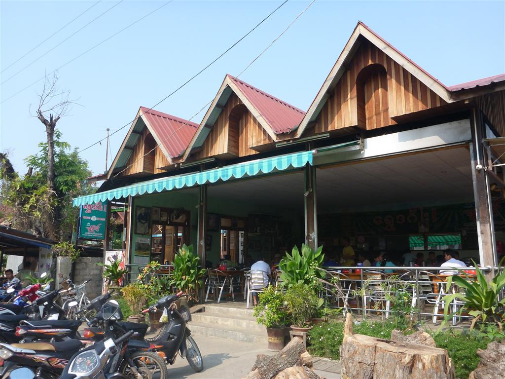 Tea Shop Nyaung Shwe by Medhasith