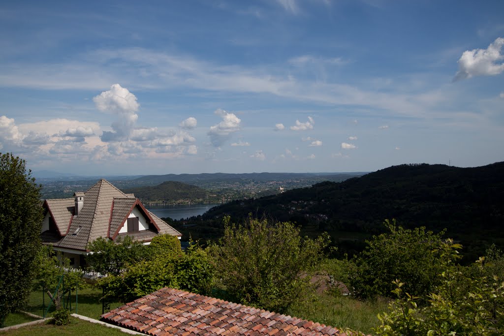 Uno sguardo verso il lago, panorama da Colazza, 3, aprile 2014 by Marco Ferrari