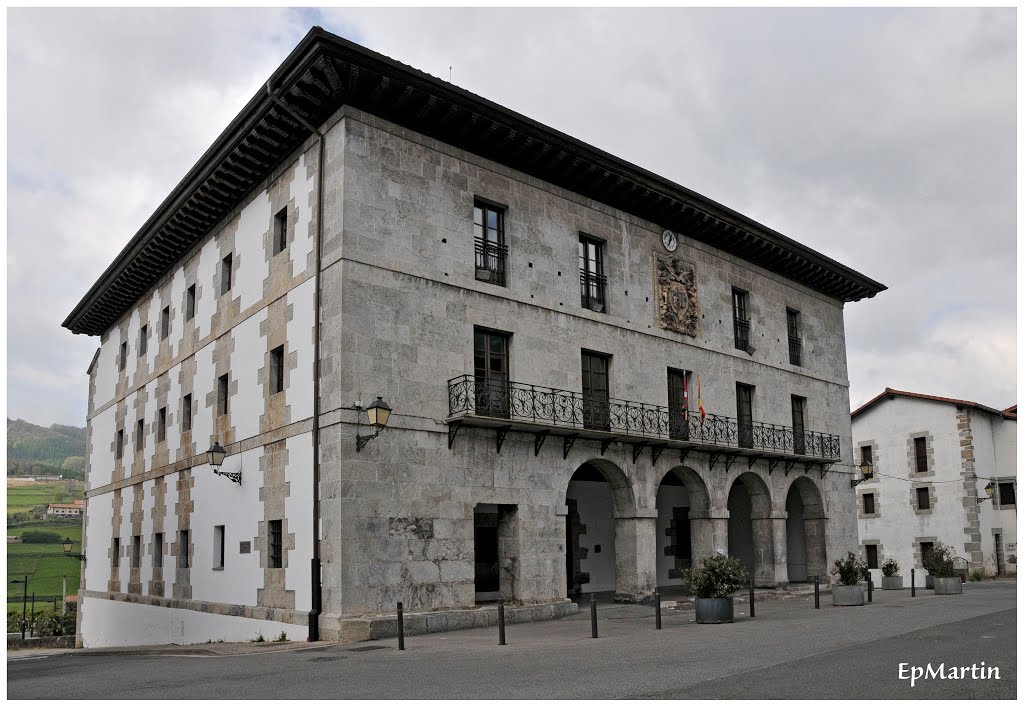 Ayuntamiento de Berastegi (Guipuzcoa) by EpMartín ☼