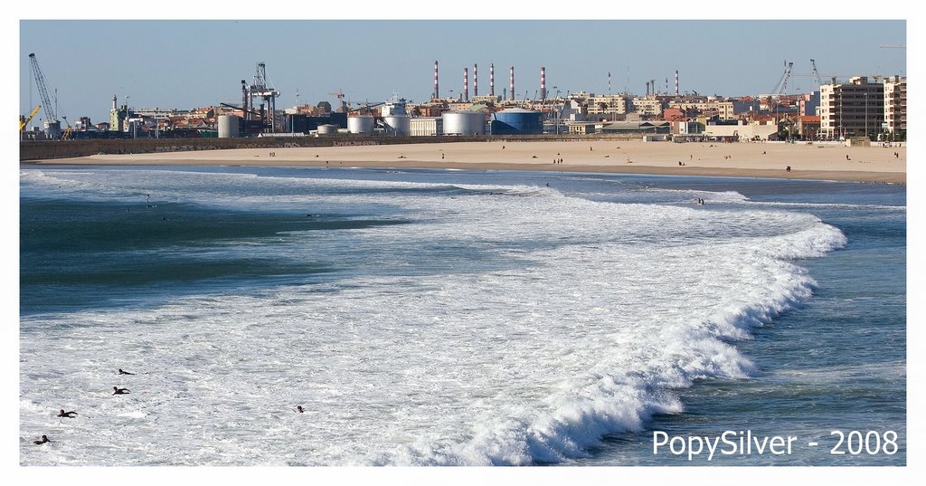 Surfistas en Matosinhos by popysilver