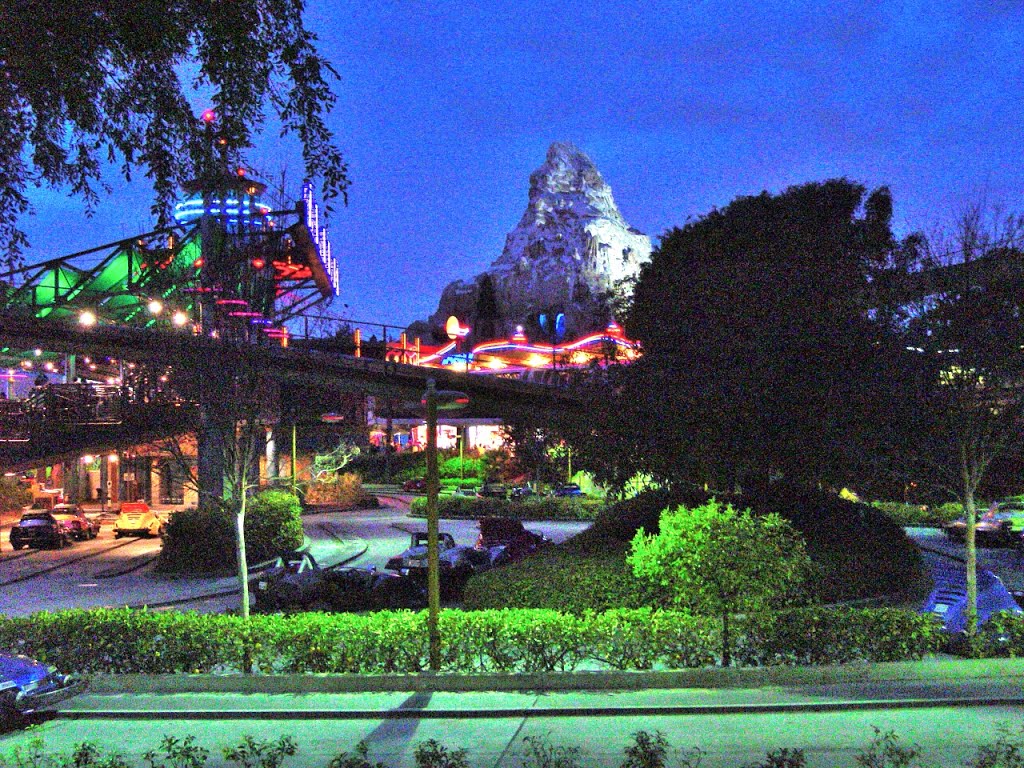 20140509-MCCCLXXXI-Matterhorn in Disneyland Resort-Anaheim by ►LIVEISLIFE◄ ©