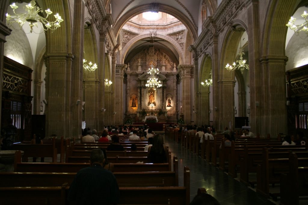 Interior Catedral by RicardoAguirre